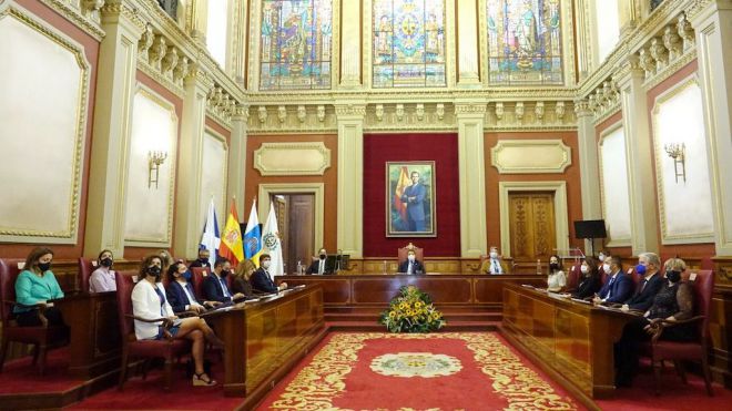 Santa Cruz celebra el bicentenario de su designación como capital de Canarias