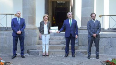 Rodríguez entrega al Parlamento los Presupuestos 2022 que mantienen el gasto en profesores y personal sanitario