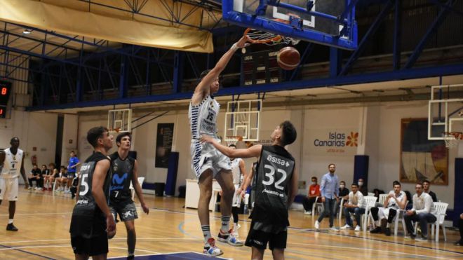 El RC Náutico doblega a Movistar Estudiantes en un partido vibrante (77-73)