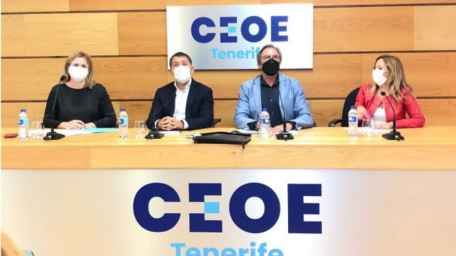CC reclama la apertura 24 horas todos los días del año de los puertos y aeropuertos