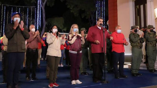 El chavismo domina las elecciones y se hace con 20 de las 23 gobernaciones de Venezuela