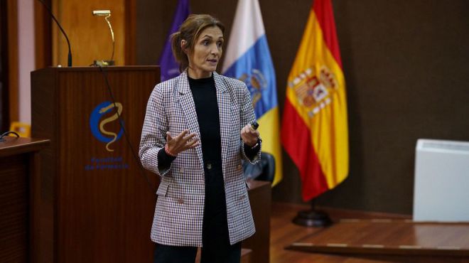 Ana Teresa Darias Acosta: “La quinta ola supuso un tsunami para Canarias”