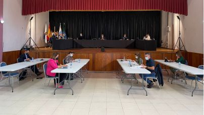 Arico aprueba la moción de rechazo de la incineradora