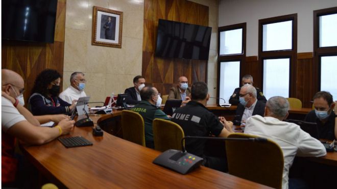 La nueva colada del noroeste ha ralentizado su avance hacia La Laguna