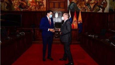 La embajada de Kazajstán se interesa por el turismo de Gran Canaria