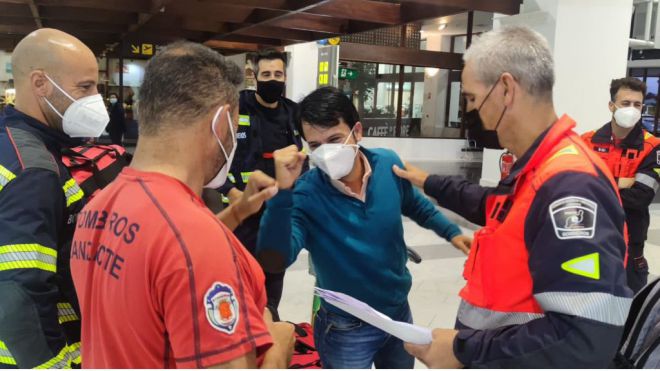Los bomberos de Lanzarote participan en la “Operación, reconstrucción La Palma”
