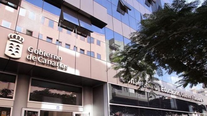 Hacienda formaliza la compra del edificio Tres de Mayo de Santa Cruz de Tenerife