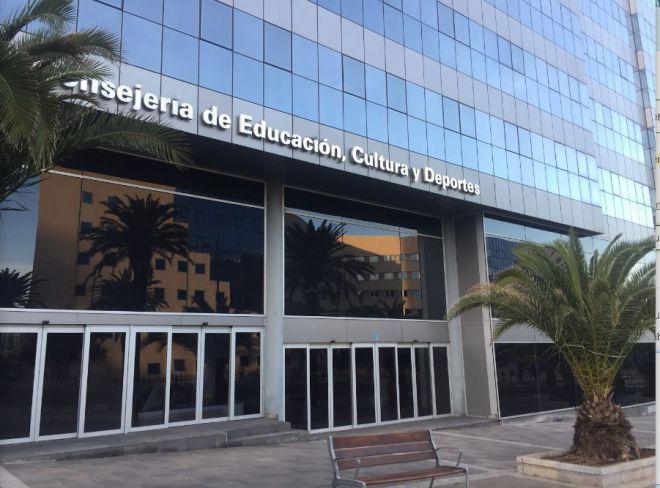 Santa Cruz vende por 30 millones de euros el edificio de Educación al Gobierno canario