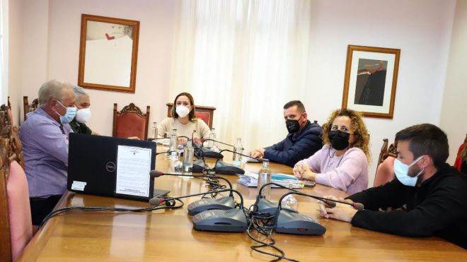 Cabildo, viticultores y bodegueros de Lanzarote se reúnen para dar solución al problema del agua en la Isla