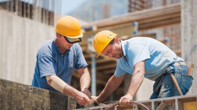 El paro cae en 56.600 personas y se sitúan en 219.100 desempleados en 2021