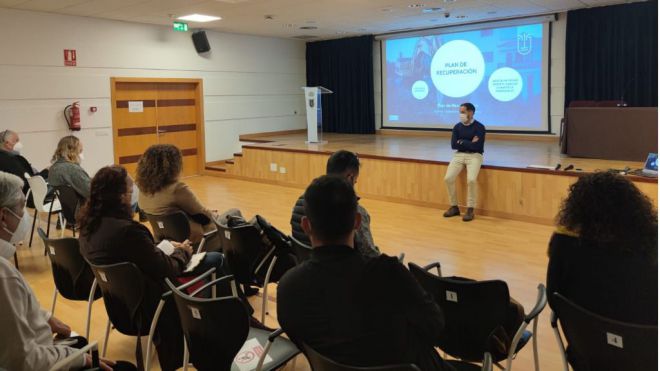 El Cabildo comparte con los vecinos afectados el borrador del Plan de Recuperación de La Palma