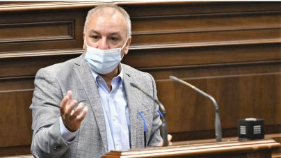 Campos propone que la Oficina de Canarias en Bruselas participe en la definición de una política migratoria propia