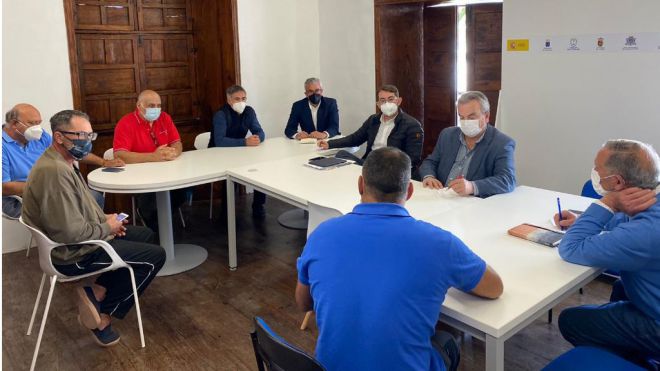 Nueva reunión entre Gobierno y las plataformas y asociaciones de afectados por el volcán