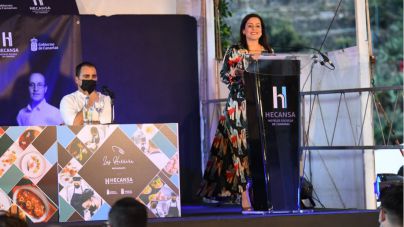 El chef Miguel Navarro inaugura con un libro la Colección Hecansa