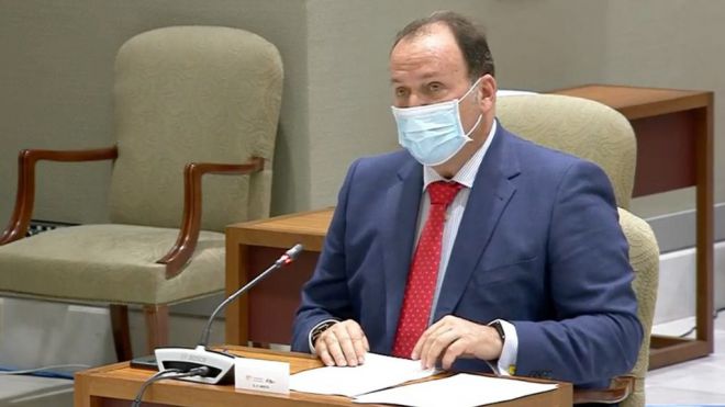 Fernández de la Puente preocupado ante las repercusiones de la guerra para el sector primario