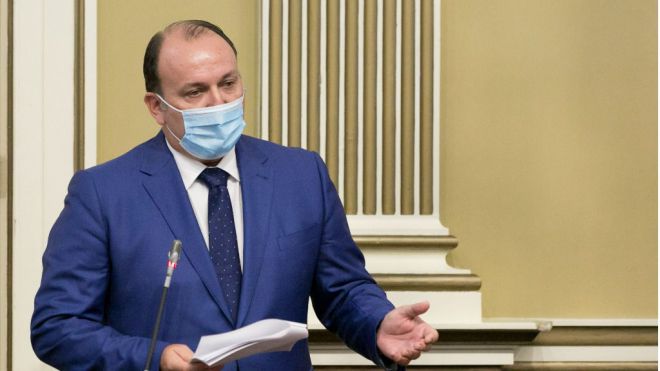 Fernández de la Puente muestra su apoyo a los colectivos de la Educación Infantil afectados por el nuevo Plan Estratégico
