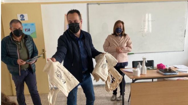 Campaña de concienciación ‘Porque todos somos importantes, recicla’ en La Graciosa