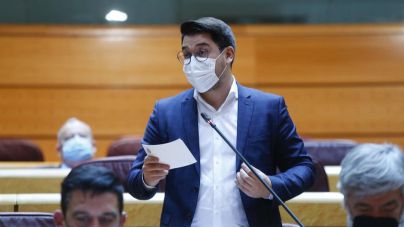 Chinea insta a la ministra de Transportes a que rebaje las tasas portuarias entre islas