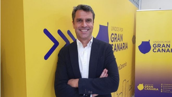 UxGC acusa al ayuntamiento de lpgc de vulnerar la libertad de los taxistas