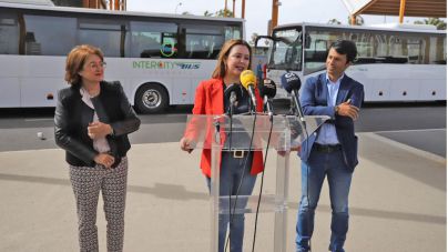 El Cabildo presenta las nuevas guaguas que renovarán la flota de transporte interurbano