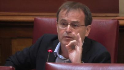 UPP denuncia que el Ayuntamiento rechaza separar información y publicidad