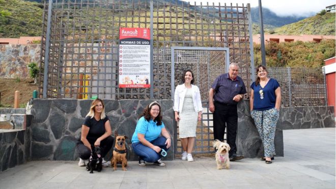 La Frontera inaugura el primer parque canino de El Hierro