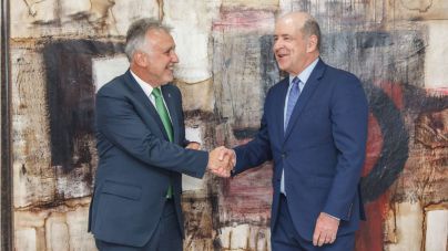 Torres y Ortega coinciden en la fortaleza de la economía de Canarias y en la necesidad de trabajar coordinados