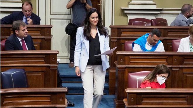Espino reclama a Torres que reduzca la carga fiscal a las familias trabajadoras para que puedan afrontar el gasto escolar