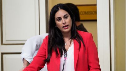 Vidina Espino denuncia la contratación a dedo y sin control por parte de Moreno en la Radio Televisión Canaria