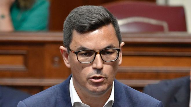 Pablo Rodríguez: “Torres pasará a la historia como el presidente que no apoya una decisión a favor de Canarias”