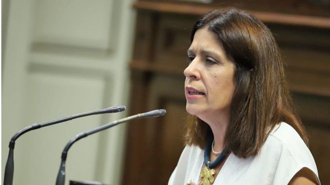 NC defiende la prórroga de la bonificación de las guaguas y el tranvía en las islas
