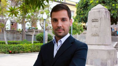 CC de Arucas recoge en tres días más de 1700 firmas en contra de la tasa de recogida de basura que ha impuesto el Gobierno local de PSOE-PP