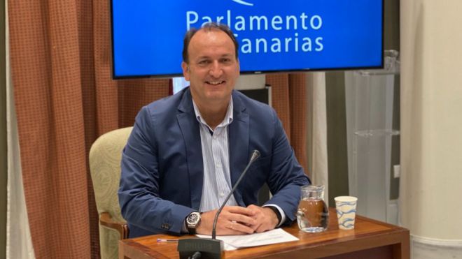 El portavoz del Grupo Mixto en el Parlamento canario pide aunar esfuerzos para mejorar los niveles de reciclaje en las Islas