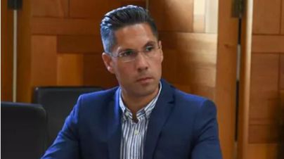 Dimite el concejal de La Laguna implicado en un accidente de tráfico con el coche oficial