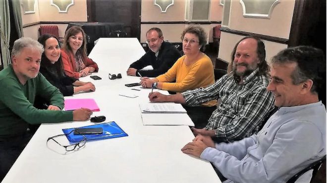 Afectados del volcán lamentan la ausencia del PSOE en su reunión con los diputados palmeros sobre los presupuestos autonómicos