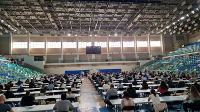 Más de 300 personas se presentan a las pruebas para obtener la licencia de taxista