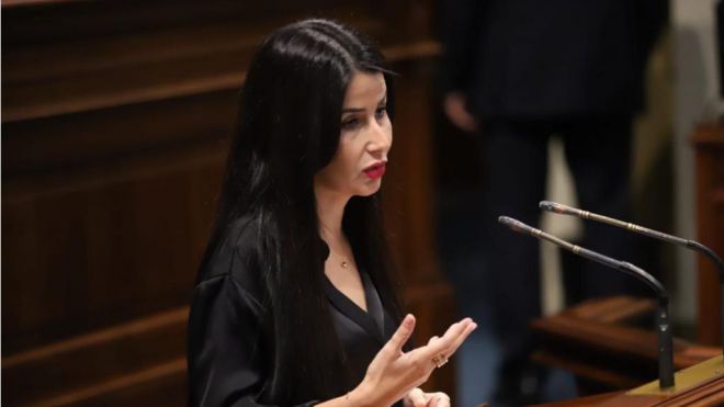Mendoza pide que Canarias participe en la cogestión de los ocho aeropuertos de las islas