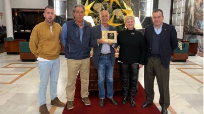 Asnáutica rinde homenaje al empresario Erasmo Cabrera