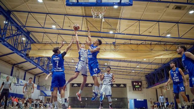 El RC Náutico estrena el nuevo año con un valioso triunfo
