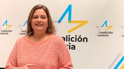 Beatriz Calzada: “37.000 familias canarias se ven afectadas por el parón en el transporte escolar por la incompetencia del Gobierno”