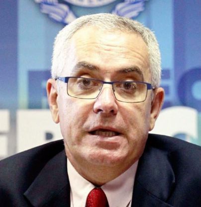 Sánchez desautoriza a Transición Ecológica apostando por la introducción del gas natural en las Islas