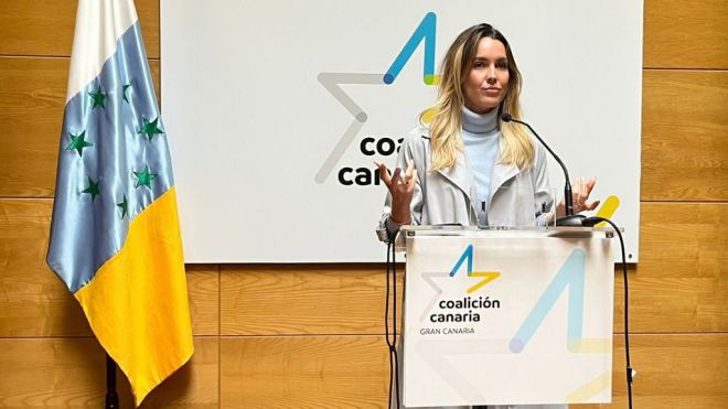 María Fernandez: “Con las guaguas gratis, PSOE y Nueva Canarias han convertido una medida social en una medida caprichosa”