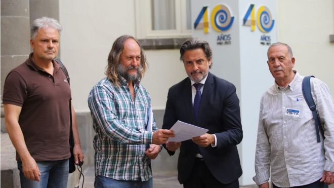 Registrada en el Parlamento la ley de iniciativa popular que garantizaría los derechos de la población afectada por erupciones volcánicas