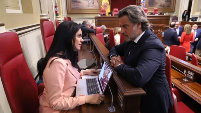Espino no apoya la reforma del Reglamento del Parlamento de Canarias porque permite blindar la subida salarial anual de los diputados
