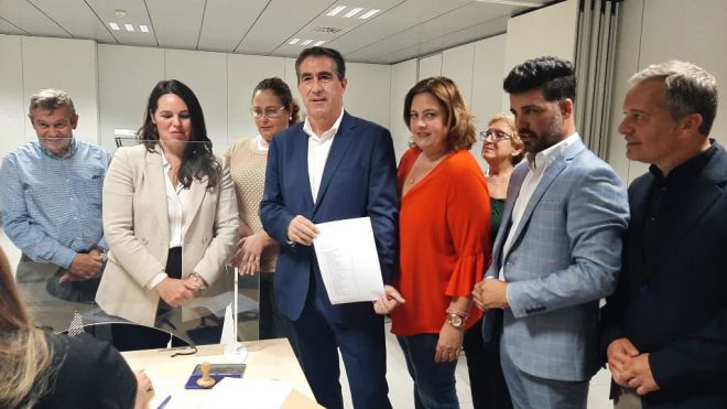 Francis Candil registra ante la Junta Electoral “al equipo que propiciará el giro de timón en la ciudad centrado en los barrios y en sus vecinos”