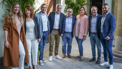 Clavijo registra la única candidatura que defiende a una Canarias que no se arrodilla frente a Madrid