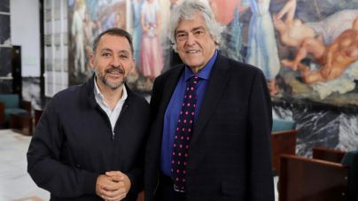 El alcalde propone conceder el título de Hijo Predilecto de la ciudad al cantante Caco Senante