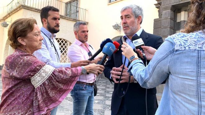 Clavijo: “Los canarios no pueden esperar más porque la lealtad de Torres se deba a Sánchez y al PSOE”