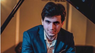 Felix Mildenberger dirige a la Sinfónica de Tenerife en su concierto Chaikovski y el piano