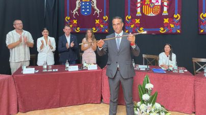 Alfredo Villalba toma posesión como nuevo alcalde de Haría